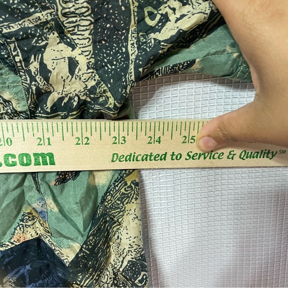 Vintage Metro Express Silk Short Sleeved Button Down print shirt size large - Picture 6 of 6